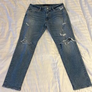 Abercrombie medium/light wash men’s jeans